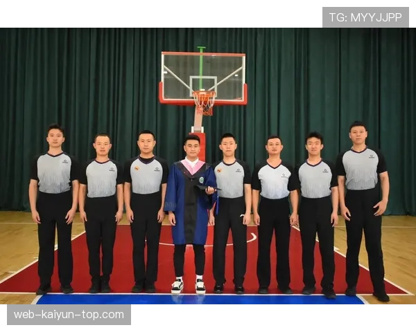 篮球裁判必备：深入解析五秒违例的判定规则与应对策略